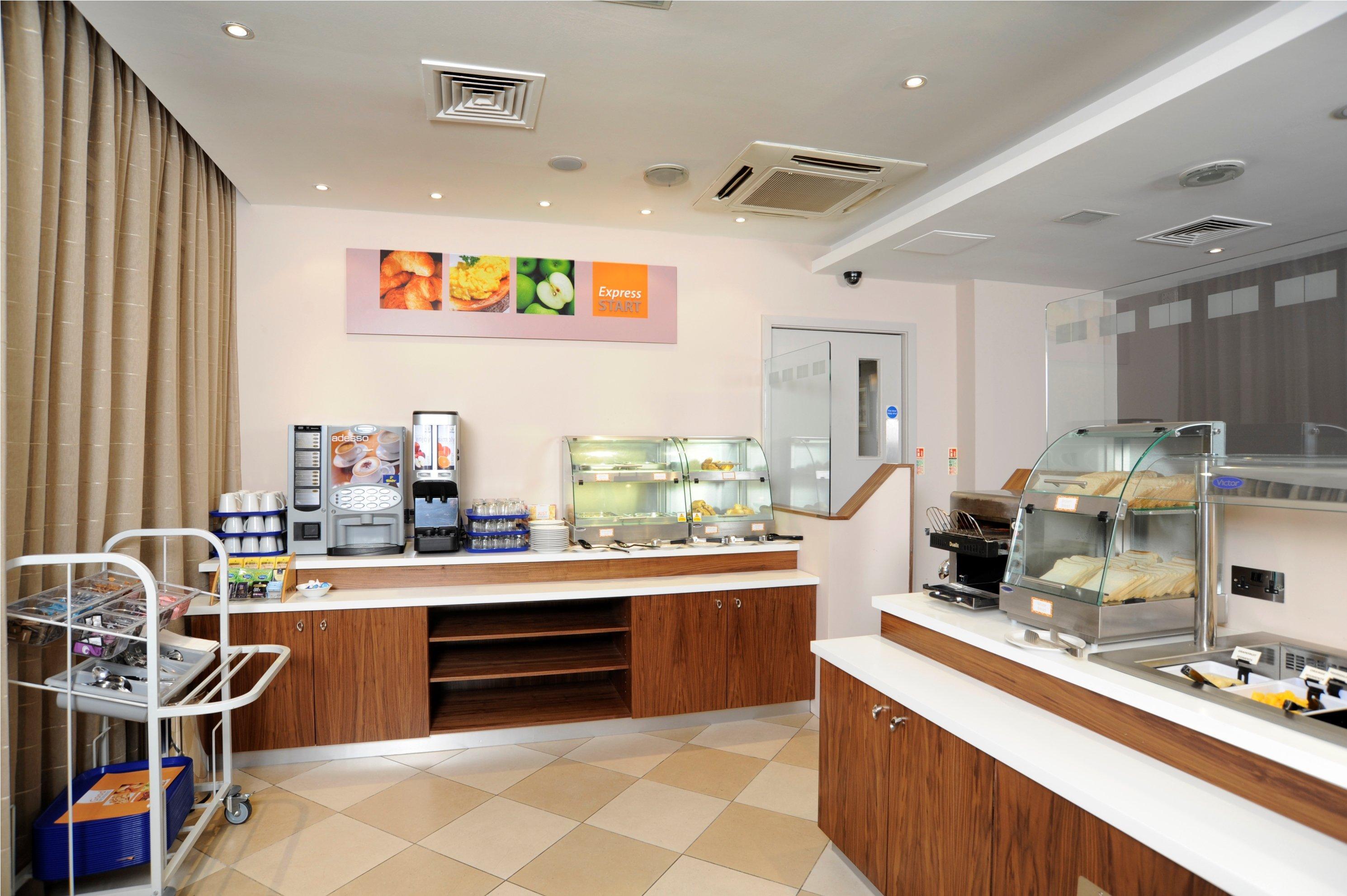 Holiday Inn Express Crewe, An Ihg Hotel Exterior foto