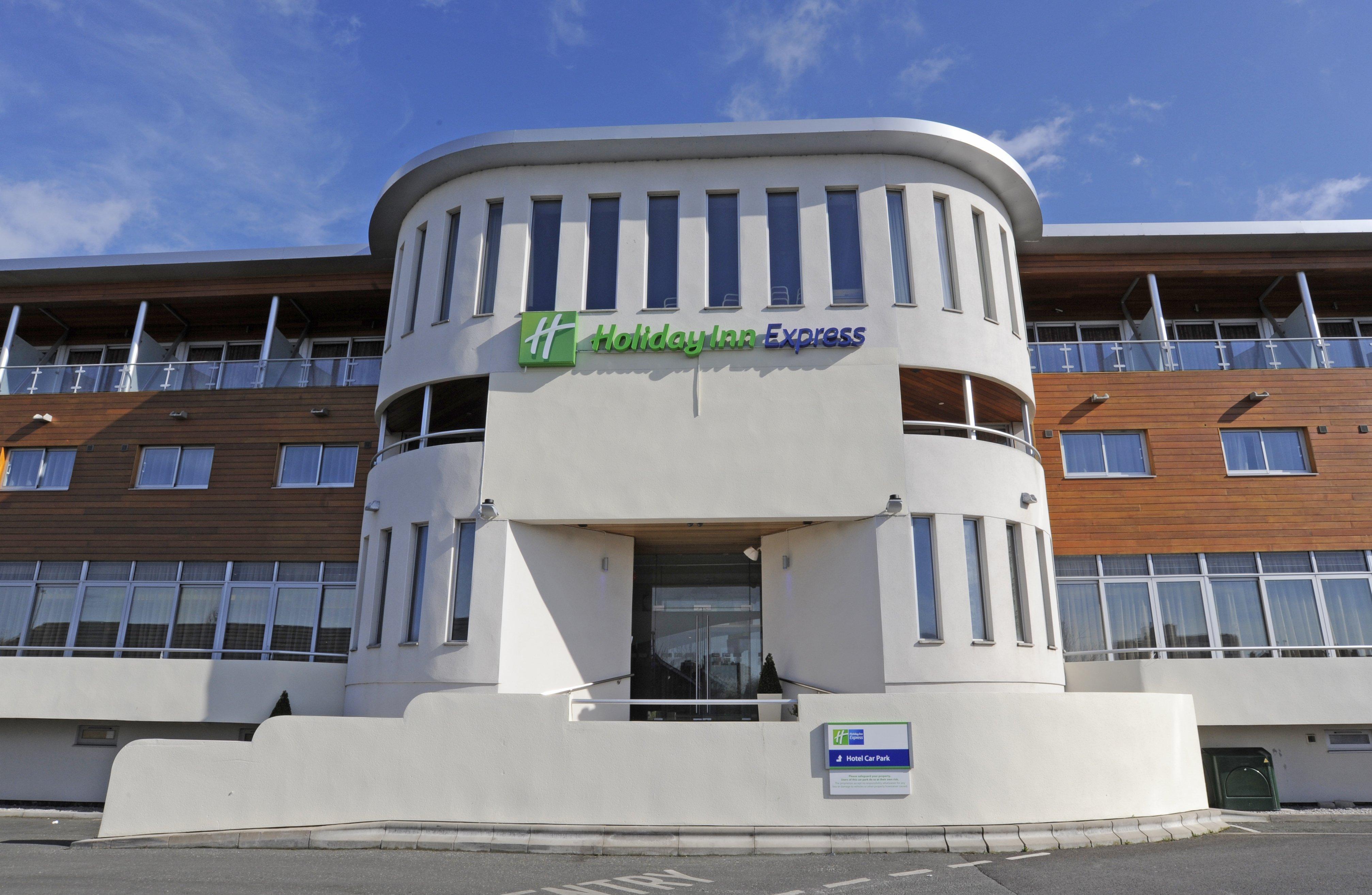 Holiday Inn Express Crewe, An Ihg Hotel Exterior foto